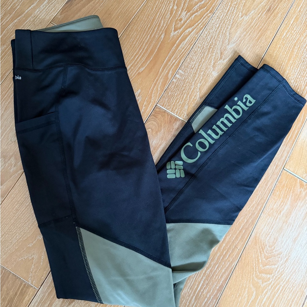 Columbia Black and Green Active Leggings